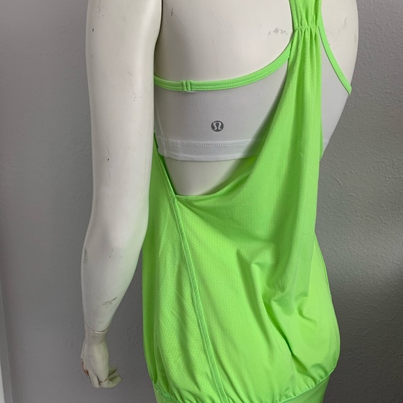 Lululemon athletics size 4❤️🍀❤️🍀 - Picture 5 of 6